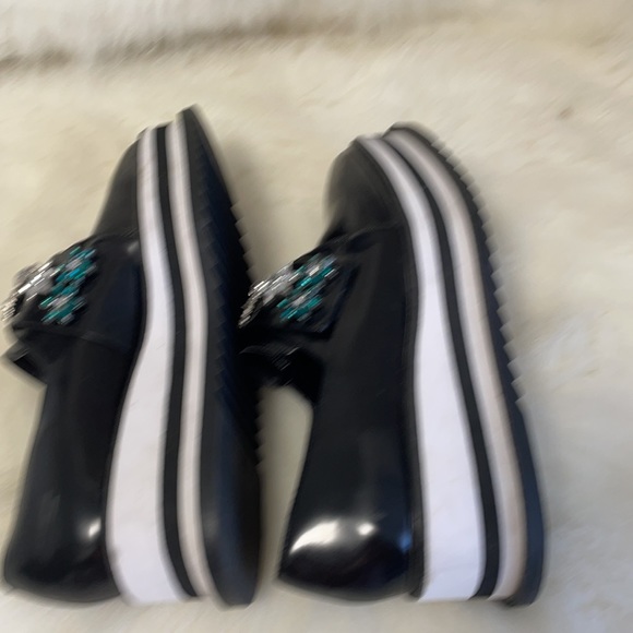 Zara Black Loafers with Jewel Embellishments - Picture 4 of 4